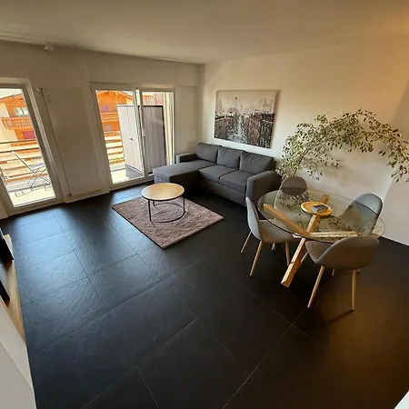 アパート Au Centre De Montana *