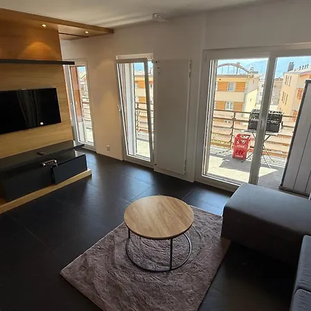 Apartament Au Centre De Montana